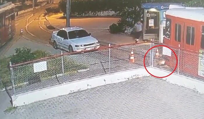 Antalya’da Nostalji Tramvayına Molotoflu Saldırı (4)