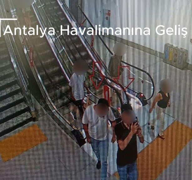 Antalya’da Telefonu Açtı, Bütün Servetini Kendi Eliyle Teslim Etti (3)