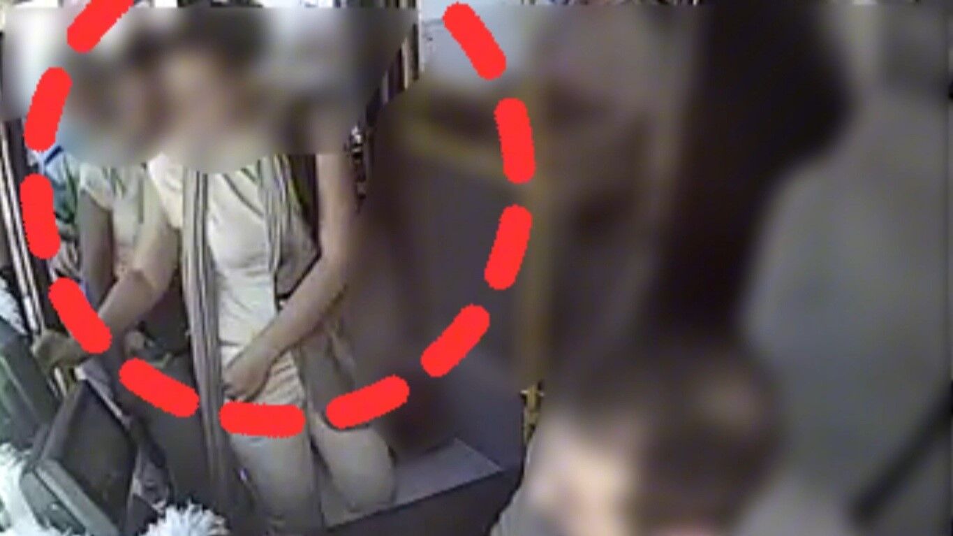 Antalya'da Tramvayda Hırsız Var! Adım Adım Iz Sürüldü (1)