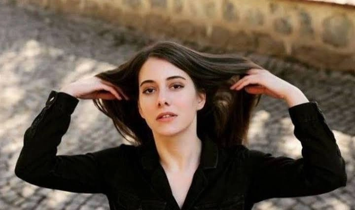 Beril Pozam (1)