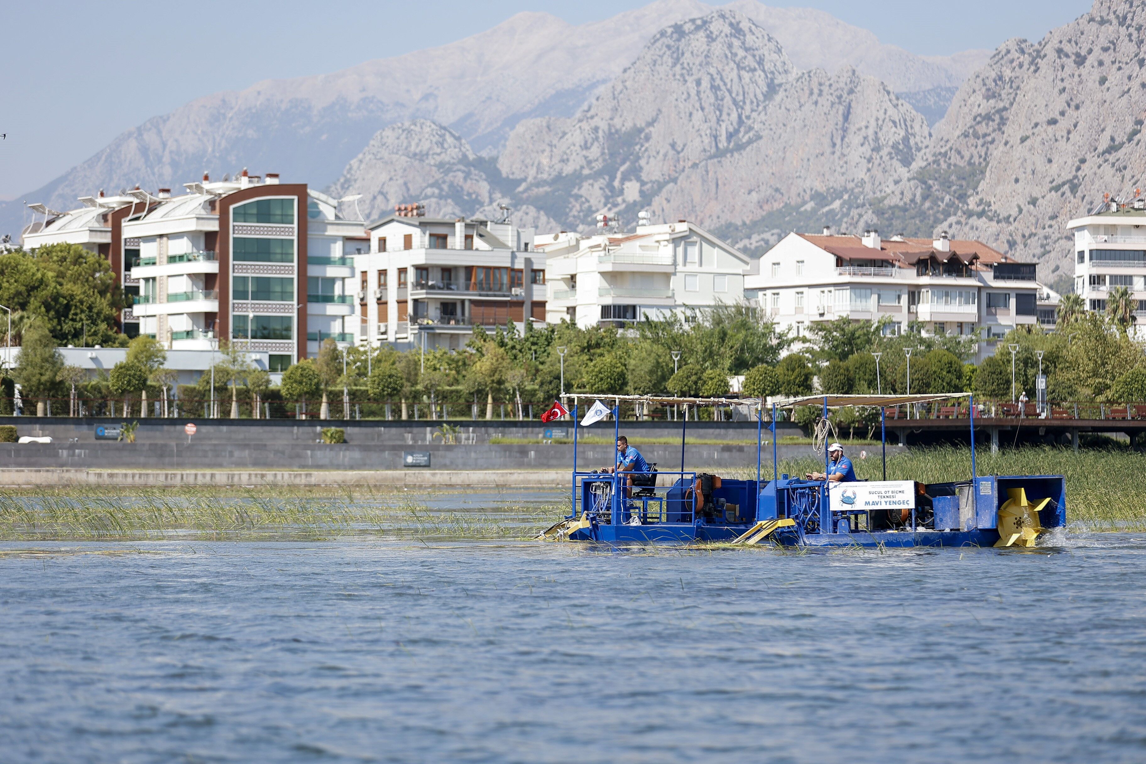 Boğaçayı’nda Düğmeye Basıldı! 'Mavi Yengeç' Devreye Girdi (5)