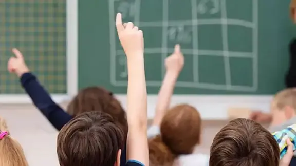 Devlet Okullarında Kayıt Ücreti Almak Yasal M