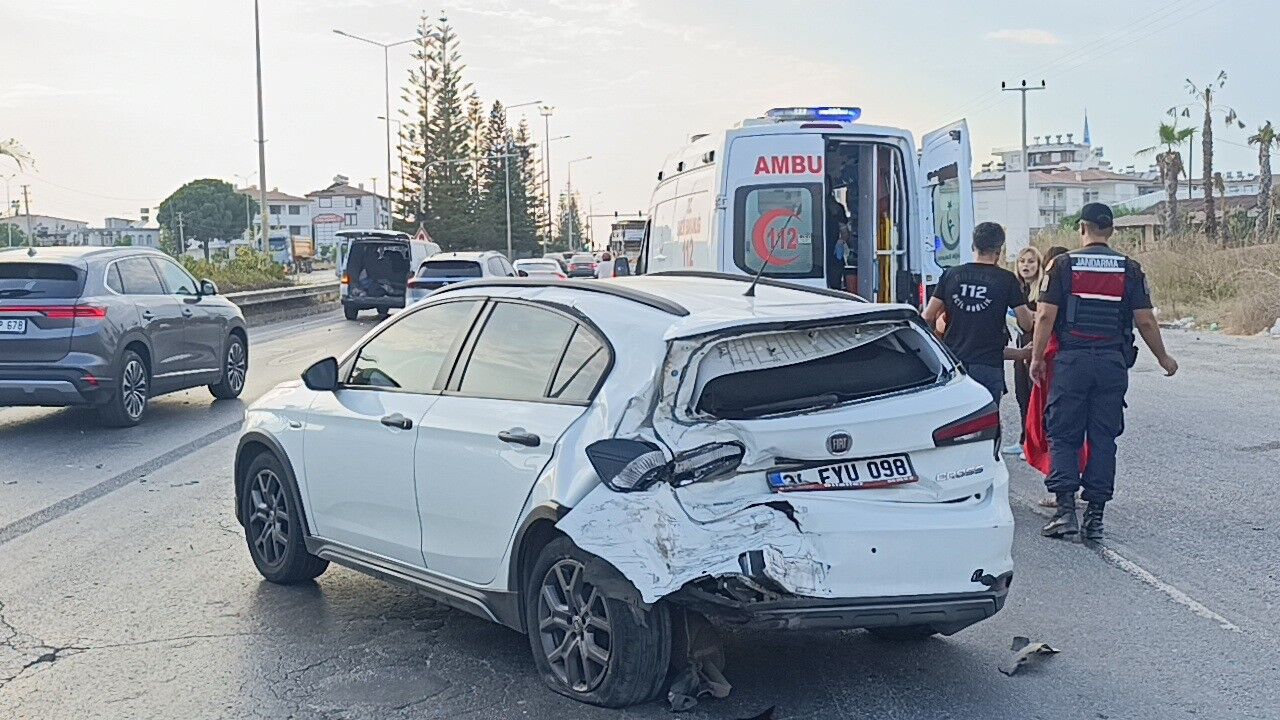 Manavgat Antalya Yolunda Alkollü Sürücü Kazaya Karıştı (4)