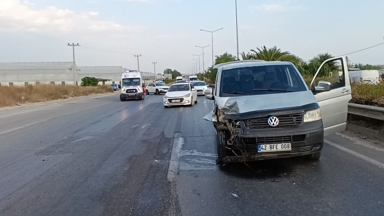 Manavgat Antalya Yolunda Alkollü Sürücü Kazaya Karıştı (5)
