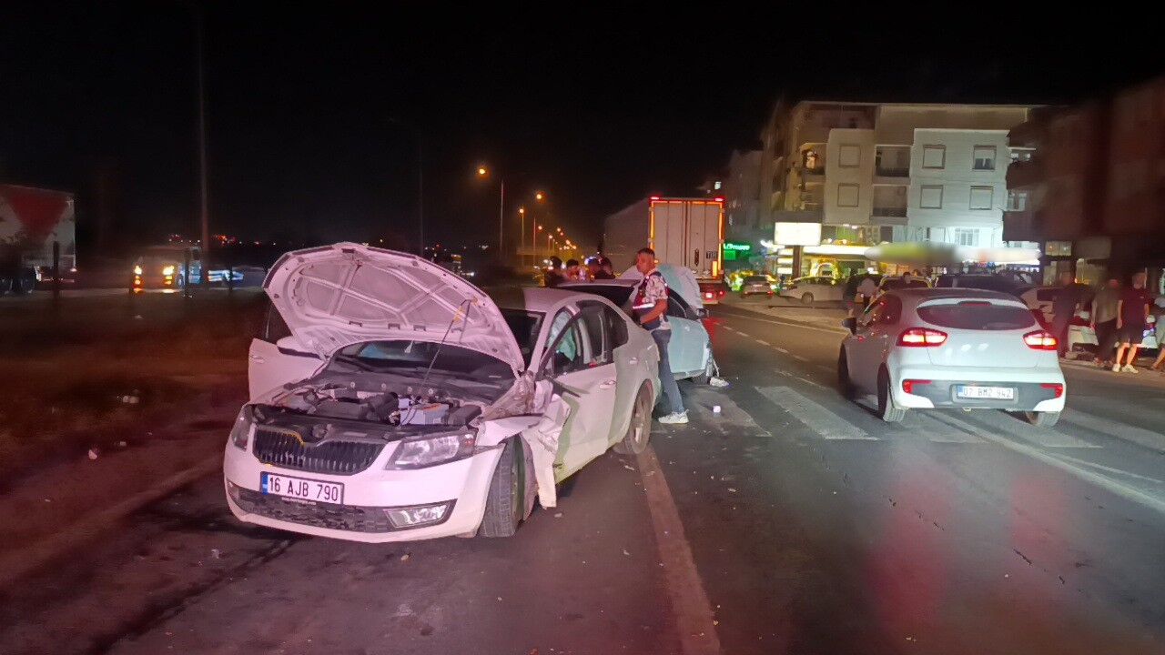 Manavgat Antalya Yolunda Iki Araç Çarpıştı (5)