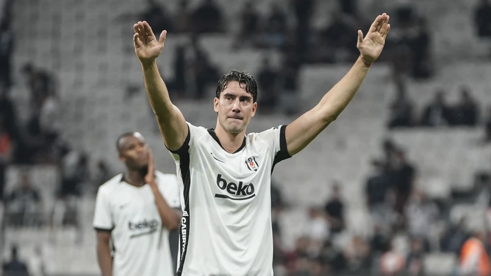 729B1C01 Dusan Vlahovic Besiktas Ile Ilk Macina Cikti