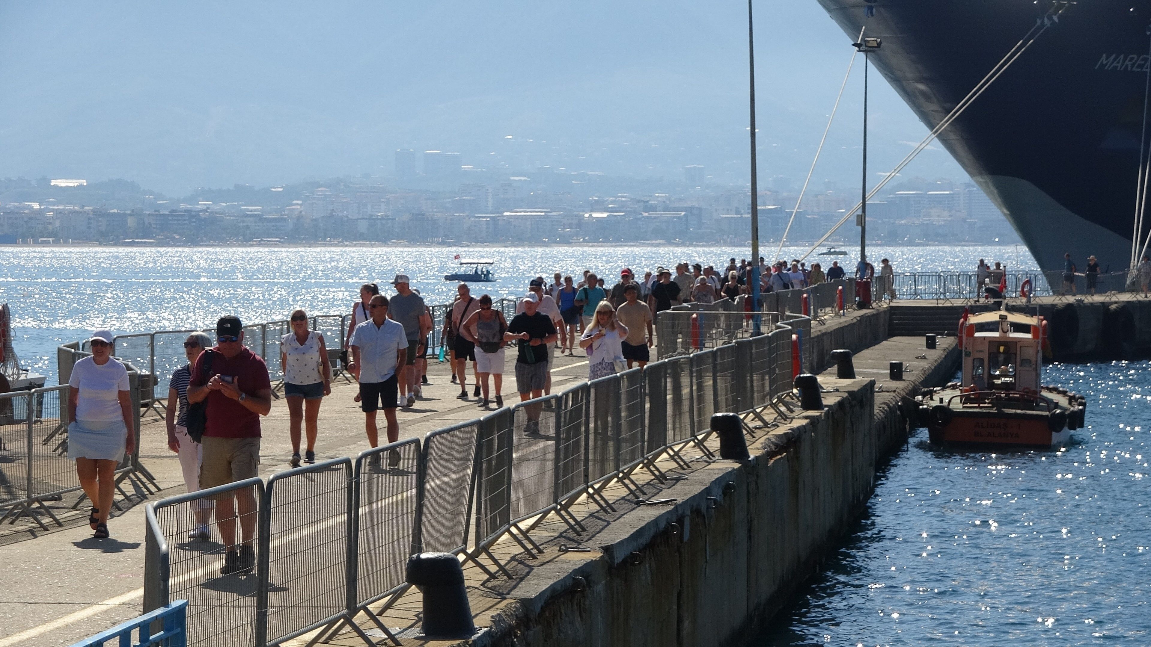 Alanya Kan Kaybediyor 9 Ayda Sadece 8 Gemi Uğradı! (2)