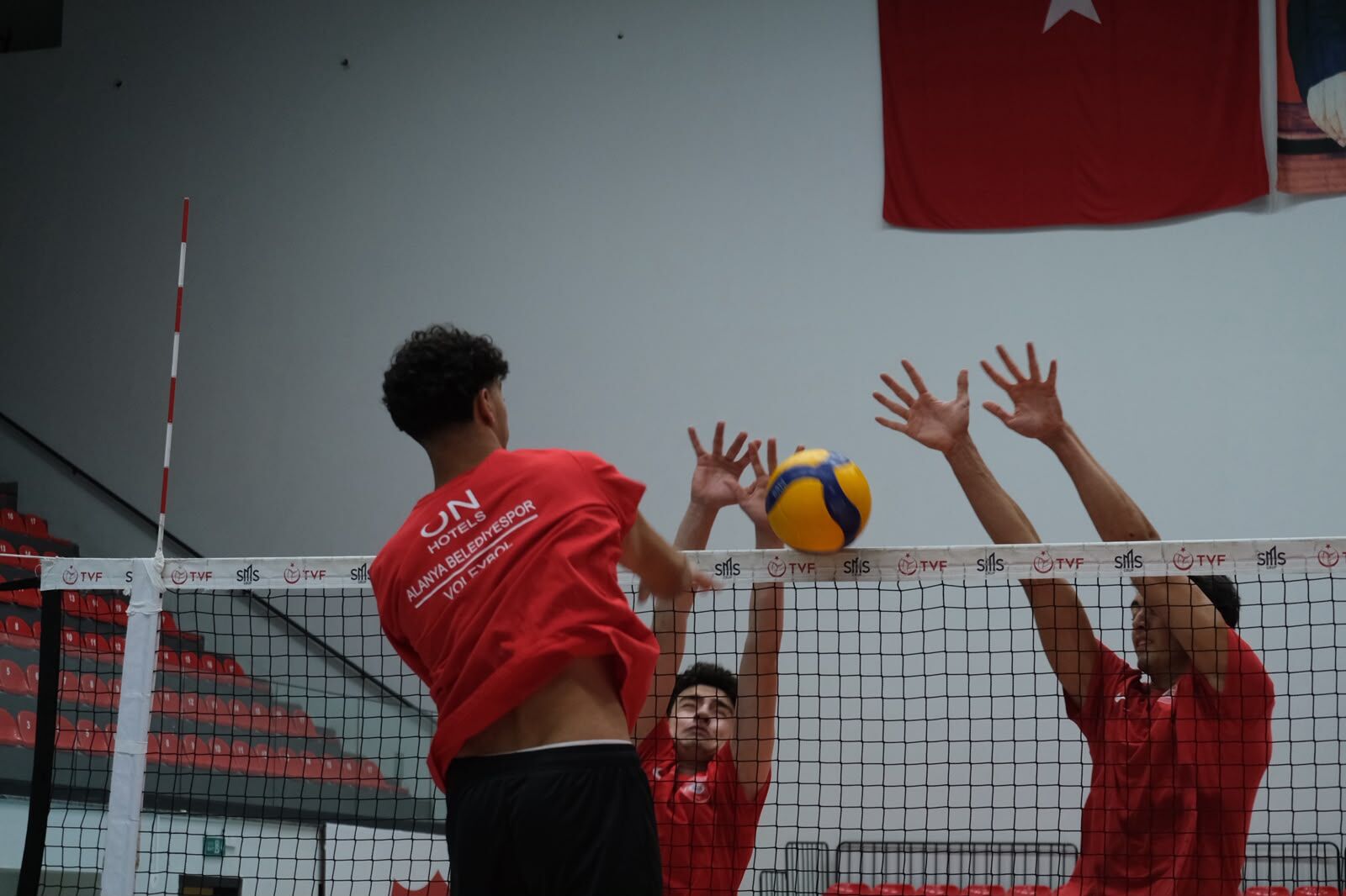 Alanya'da Filede Gençler Ve Yıldızlar Hedef Koydu (1)