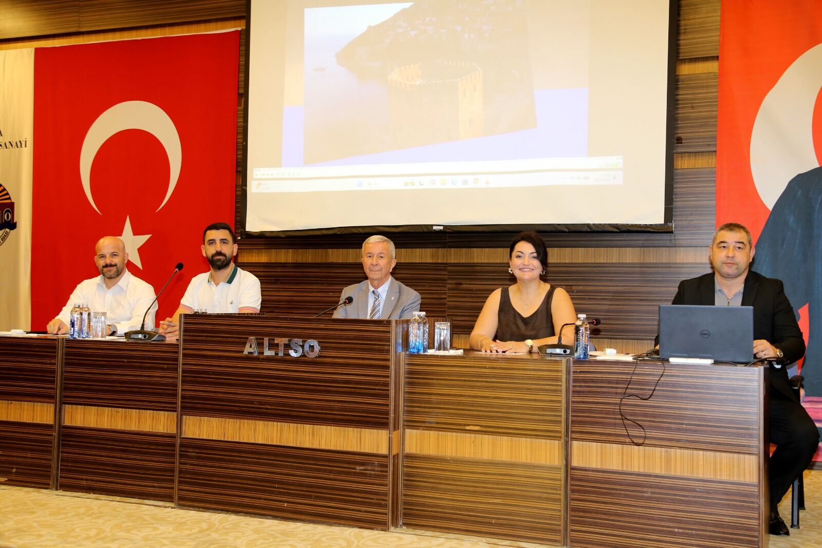 Altso'da Seçim Öncesi Son Meclis 'Altın Harflerle Yazılacak 4 Yıl Yaşadık’ (3)