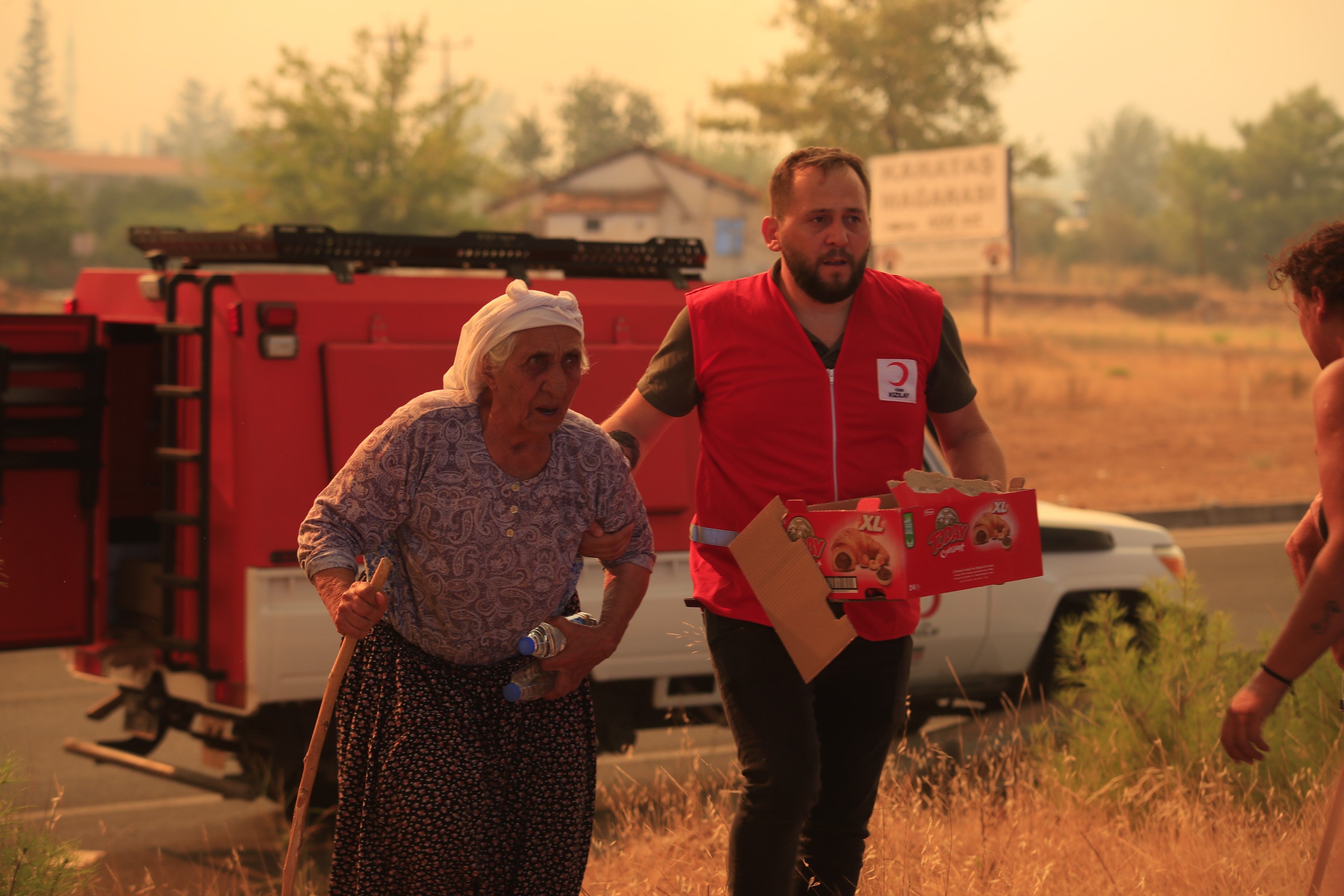 Antalya Isparta Yolu Alevler Yön Değiştirince Kapatıldı! Sakın Geçmeyin (10)