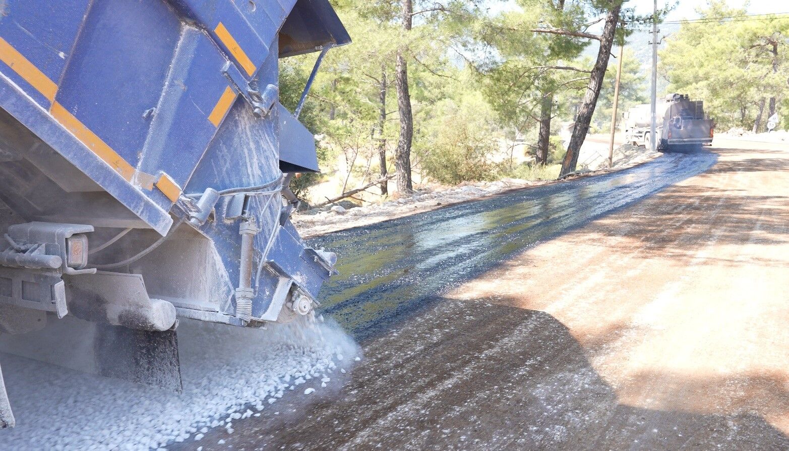 Antalya'da 3 Mahallesinin Yolu Yenileniyor (5)