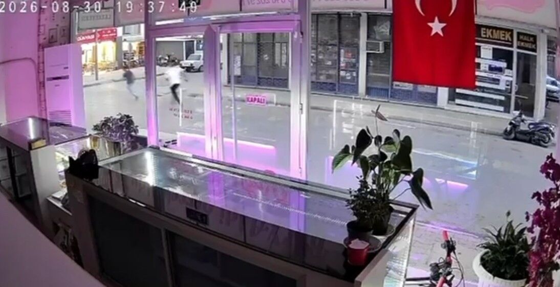 Antalya'da Bıçaklayıp Kaçtı, Polise 'Oyun Bitti' Diyerek Teslim Oldu (4)