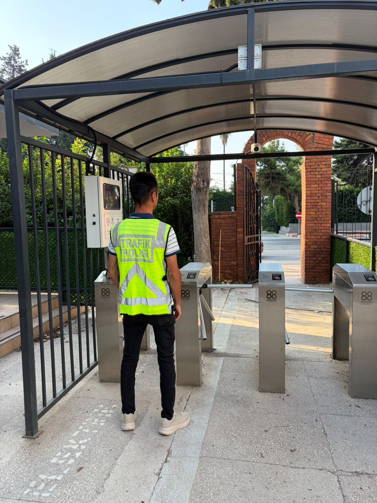 Antalya'da Tedbirler Üst Düzeye Çıkarıldı! Uyarılar Peşi Sıra Geldi (2)
