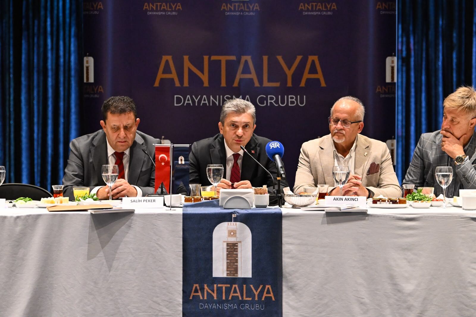 Antalya’nın Kaderi Planlamada Validen Net Çağrı (2)