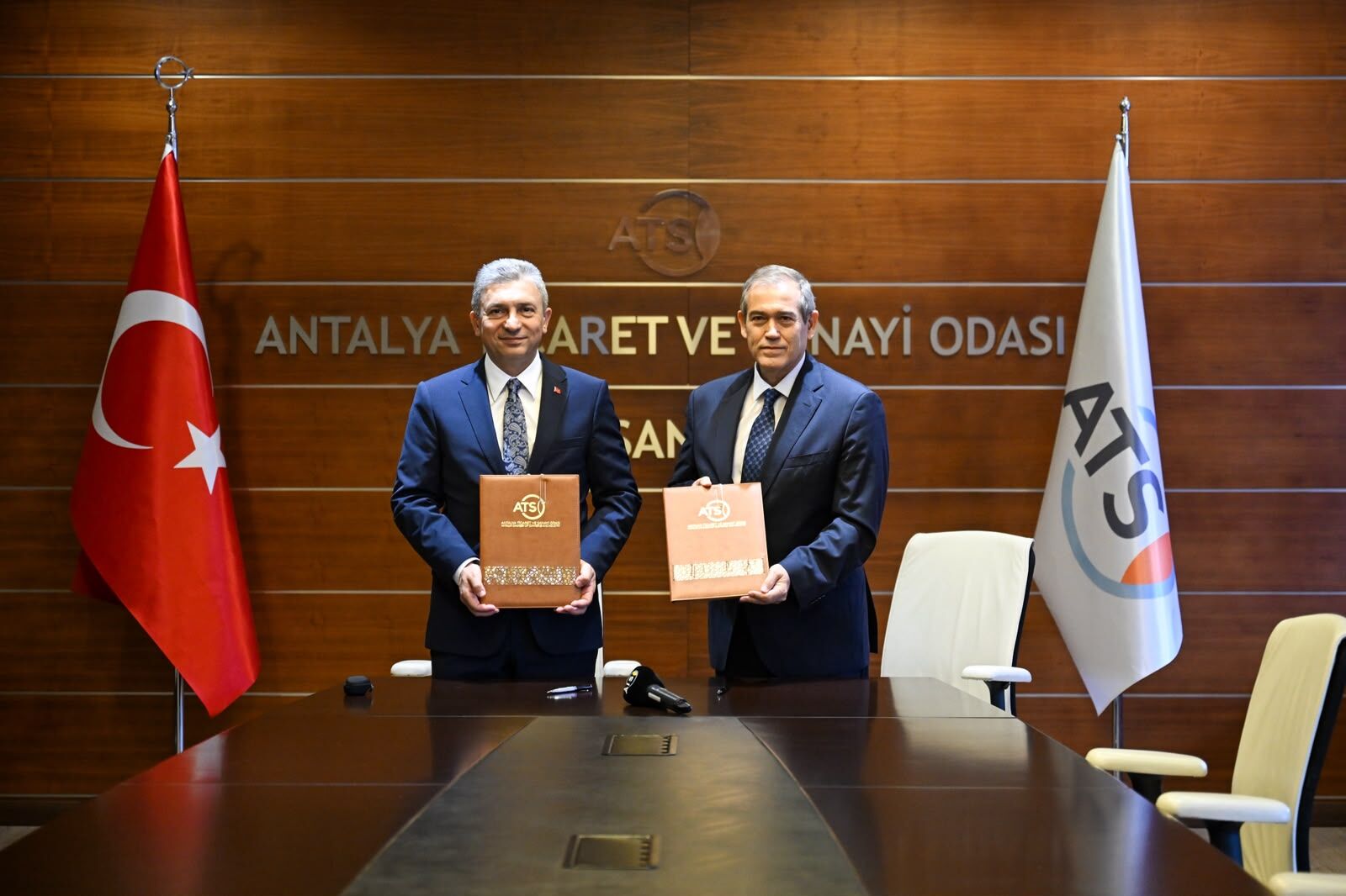 Antalya'ya Bariyer Kuruluyor Denize Ulaşmayacak (1)