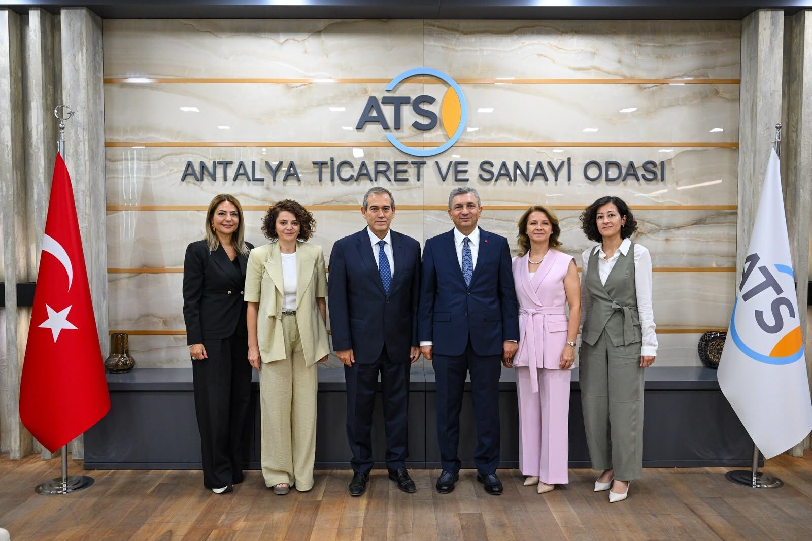 Antalya'ya Bariyer Kuruluyor Denize Ulaşmayacak (2)