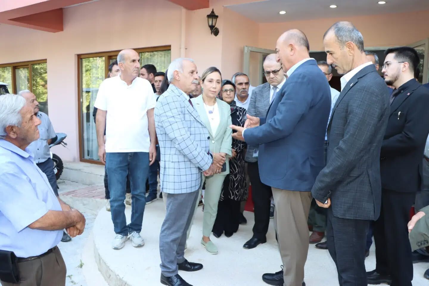 Çavuşoğlu Gündoğmuş Için Bakanlıkları Devreye Sokuyor (2)