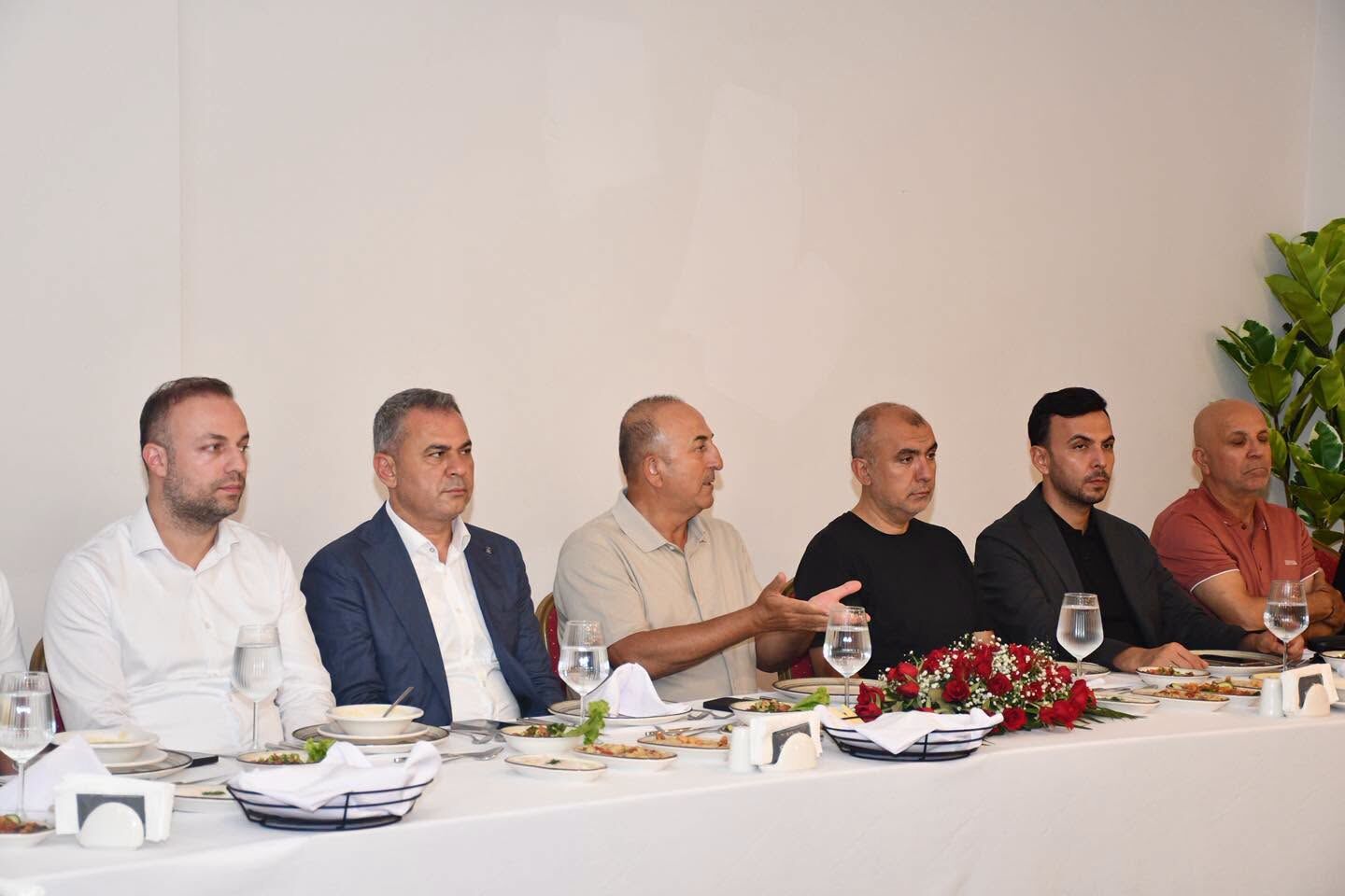 C¦Ğavus¦Ğog¦Ålu Alanya I¦Çlc¦Ğe Tes¦Ğkilat¦ O¦Êrnek Bir Tes¦Ğkilat1
