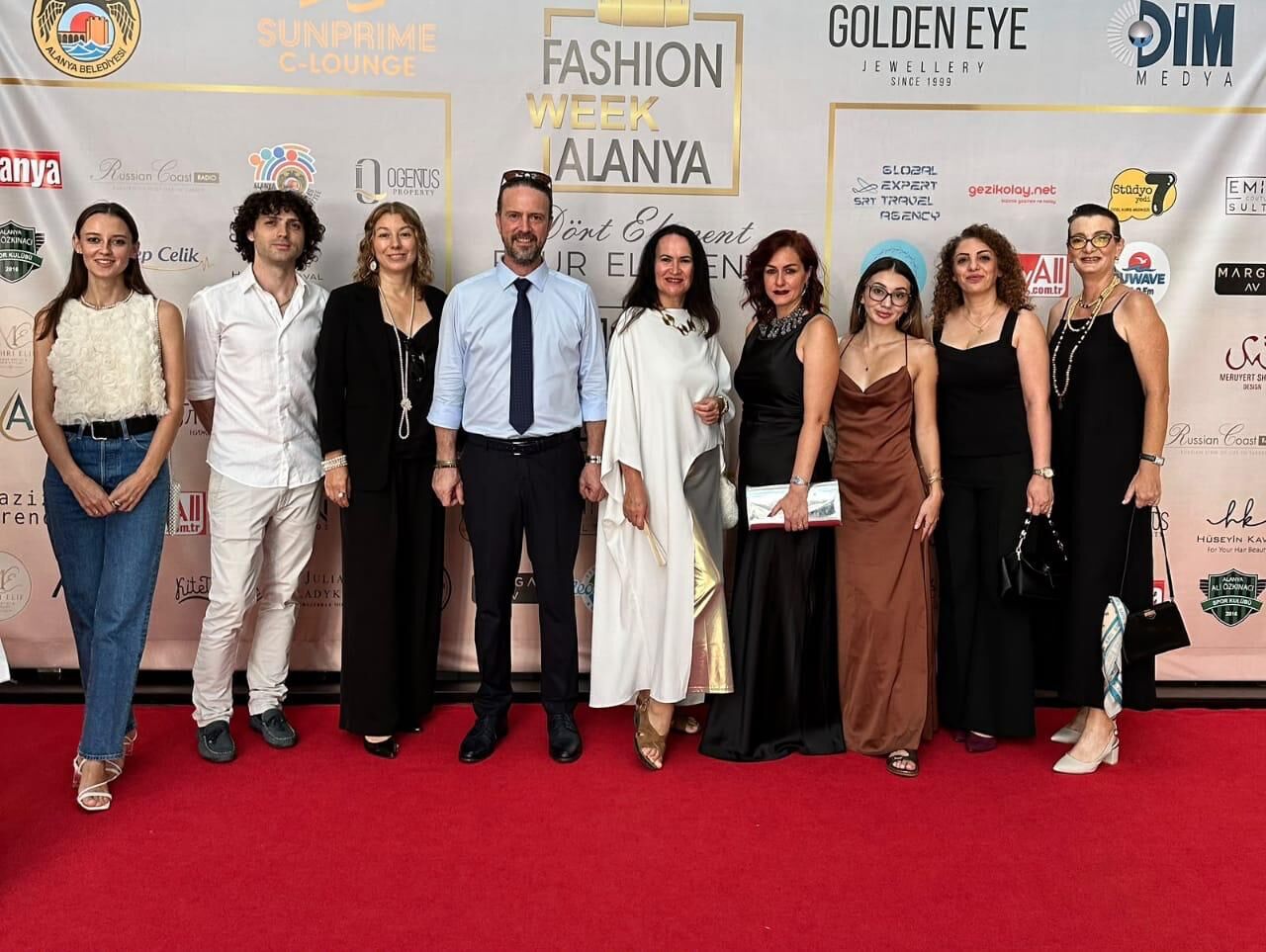 Fashi̇on Week Alanya’ya Kateri̇na Ri̇chart Yakin İmzasi 2
