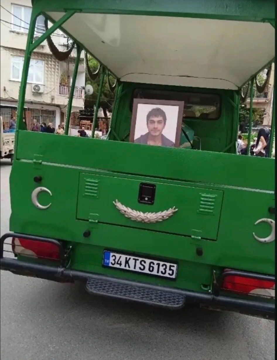 Altı Üstü İstanbul'da Emir diziden ayrılıyor mu?