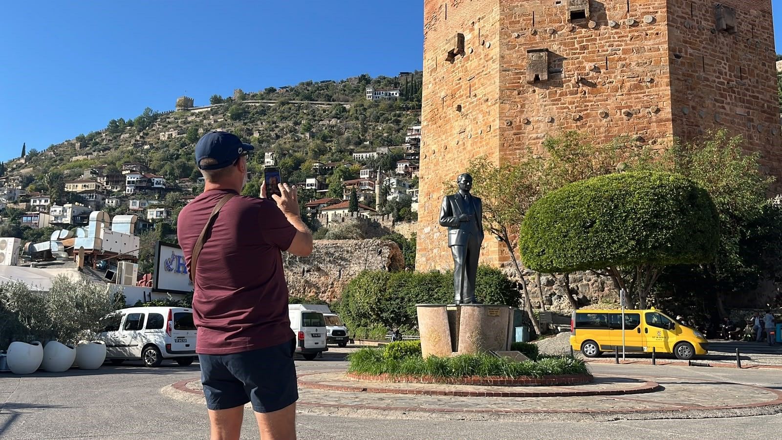 Alanya Sezonu Kapattı! İngilizler Dev Gemilerle Geldi (2)
