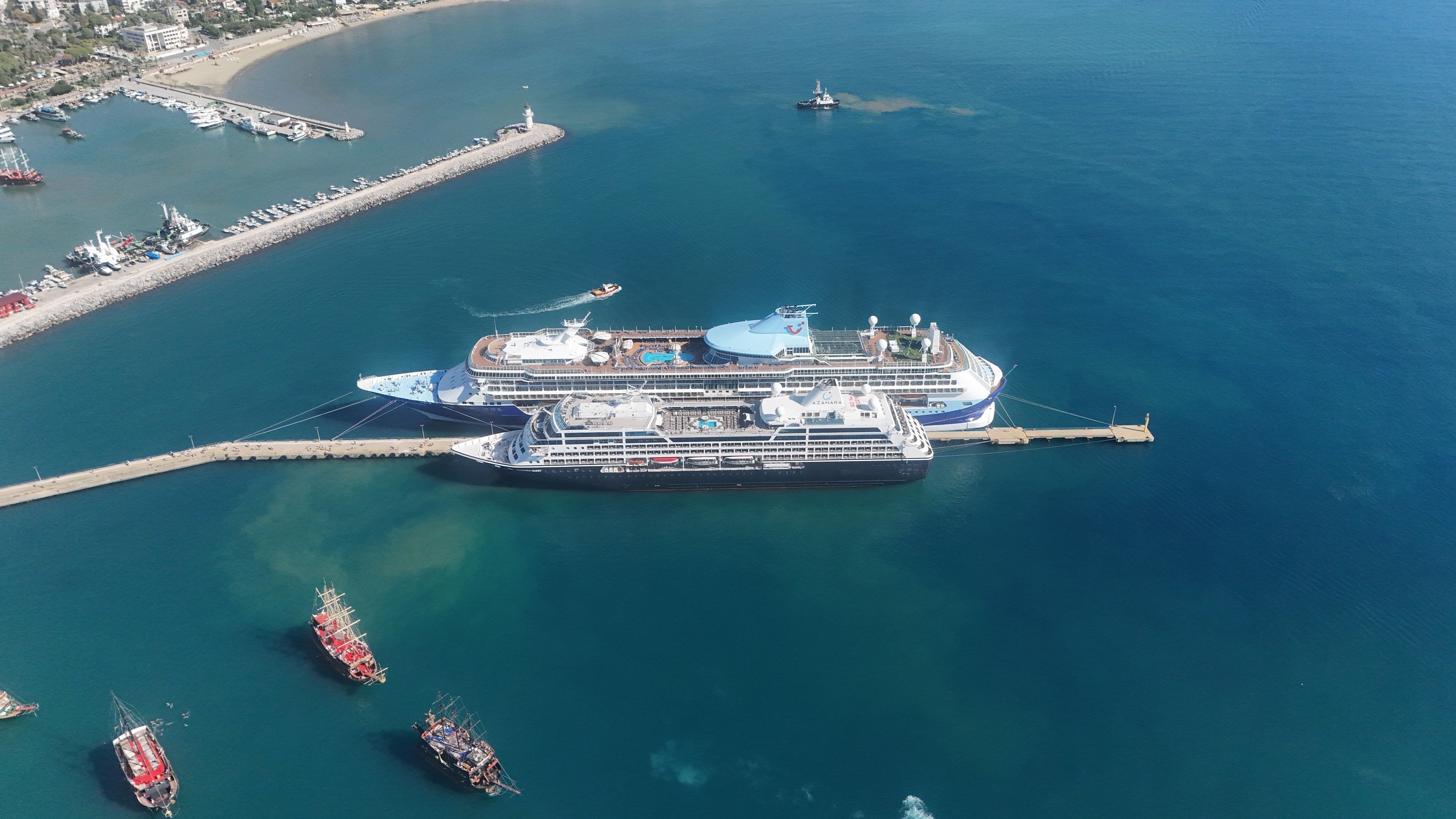 Alanya Sezonu Kapattı! İngilizler Dev Gemilerle Geldi (3)