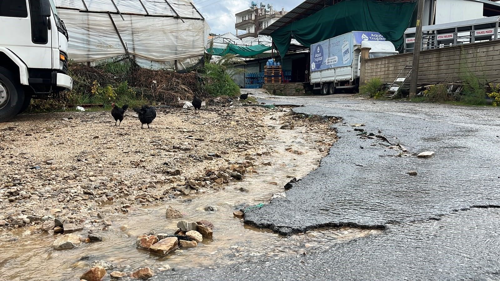 Alanya'da Pazarı Su Bastı! (1)