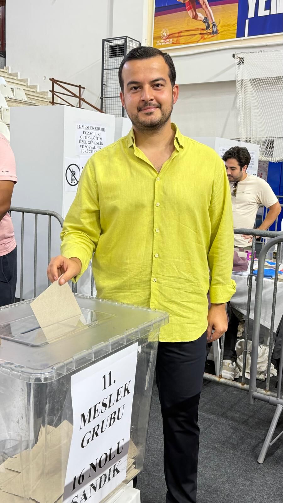Alanya'da Seçim Heyecanı Oy Kullanmak Için Akın Ediyorlar (2)