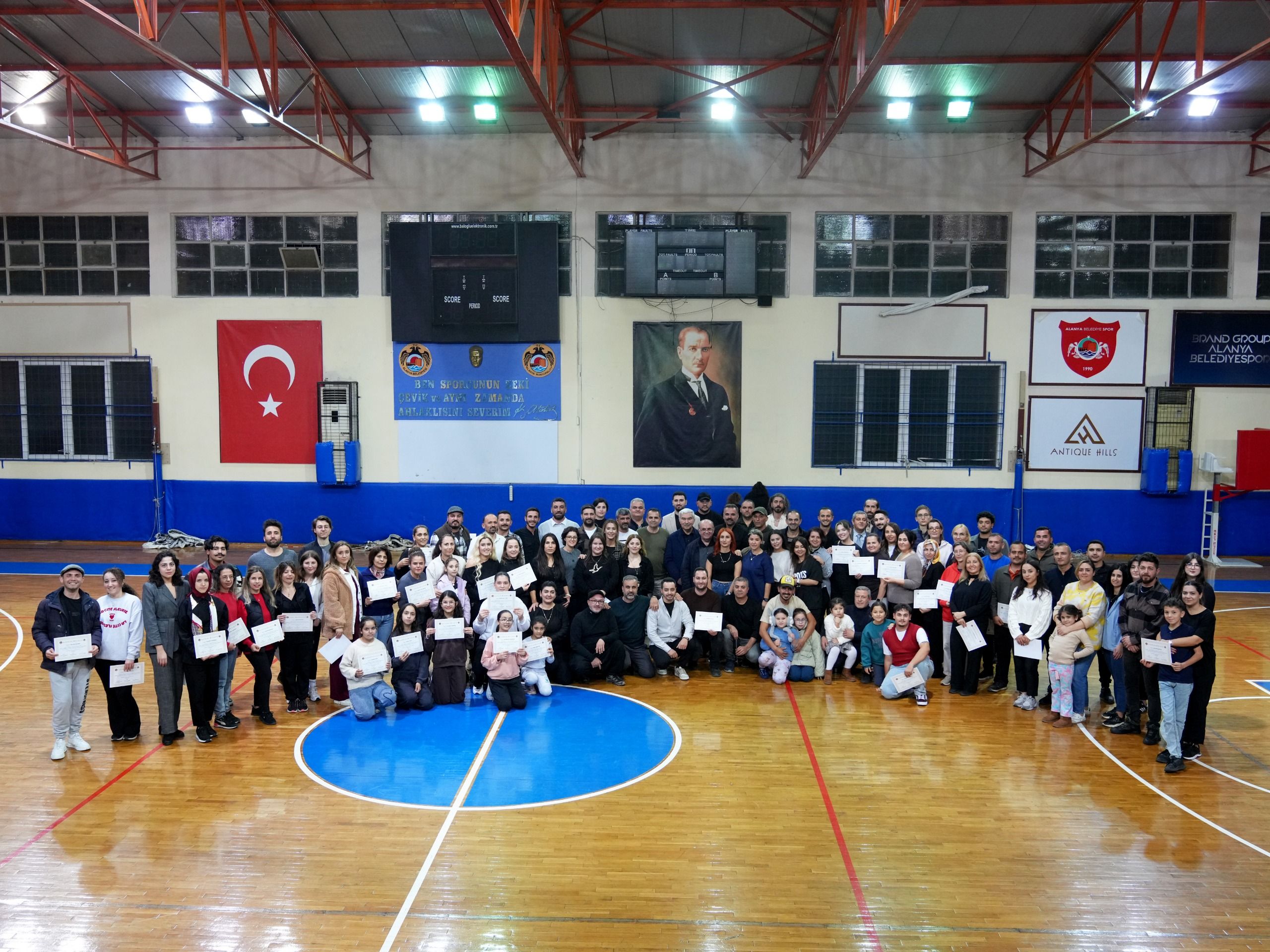Alanya'da Zeybek Kursları Ne Zaman Başlıyor (1)