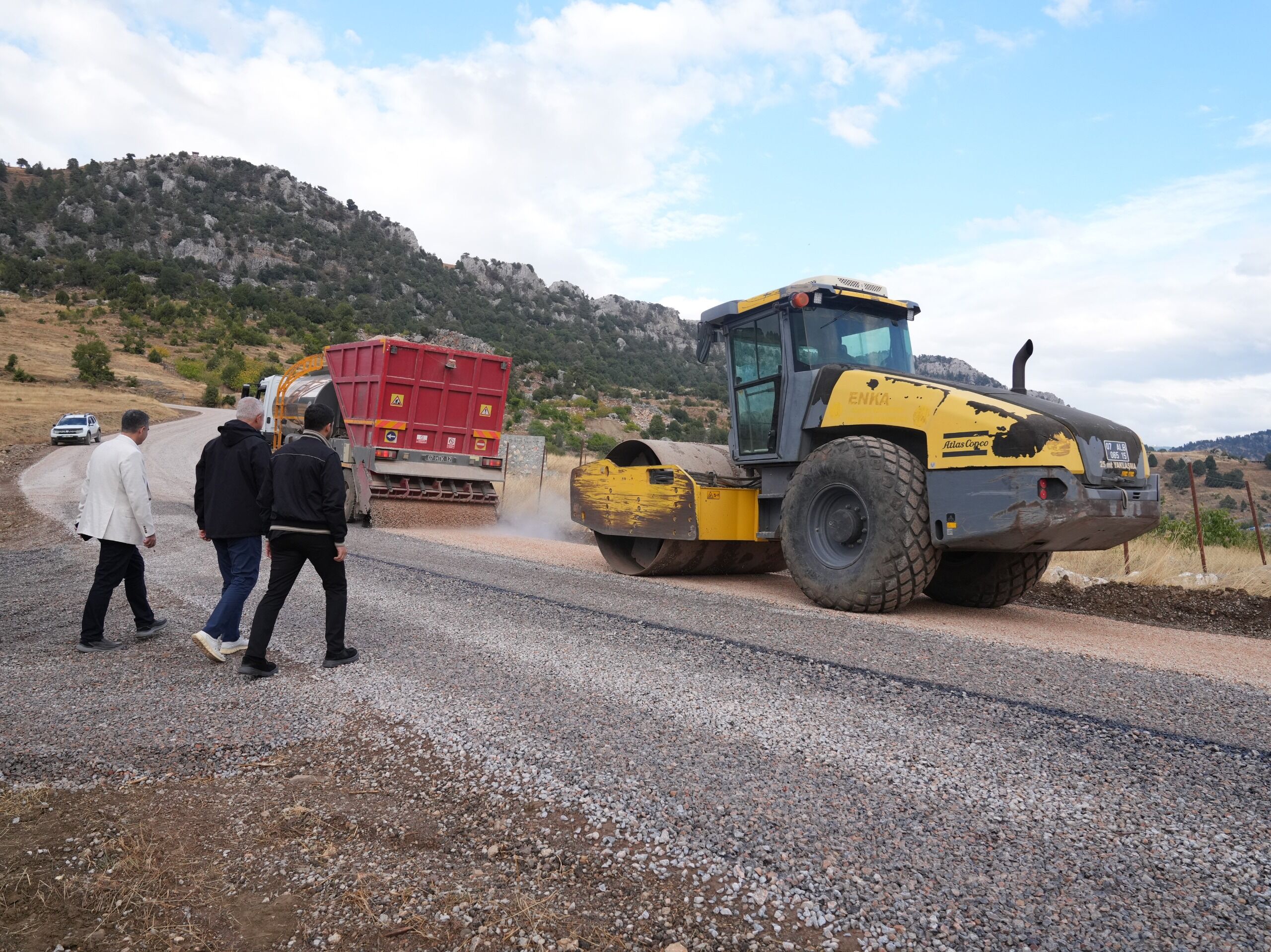 Alanya’nın Kırsalında Dev Yol Hamlesi! 5 Mahalleyi Kapsıyor (4)
