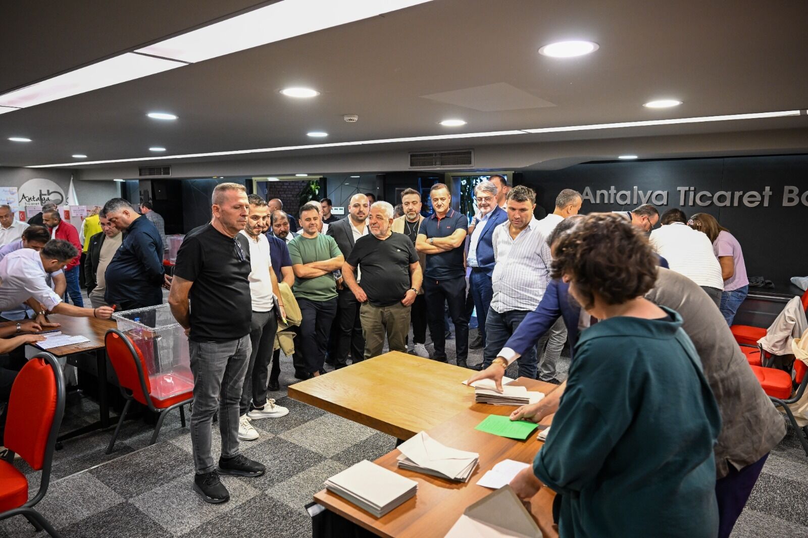 Antalya Ticaret Borsası'nda Ilk Aşama Tamam (1)