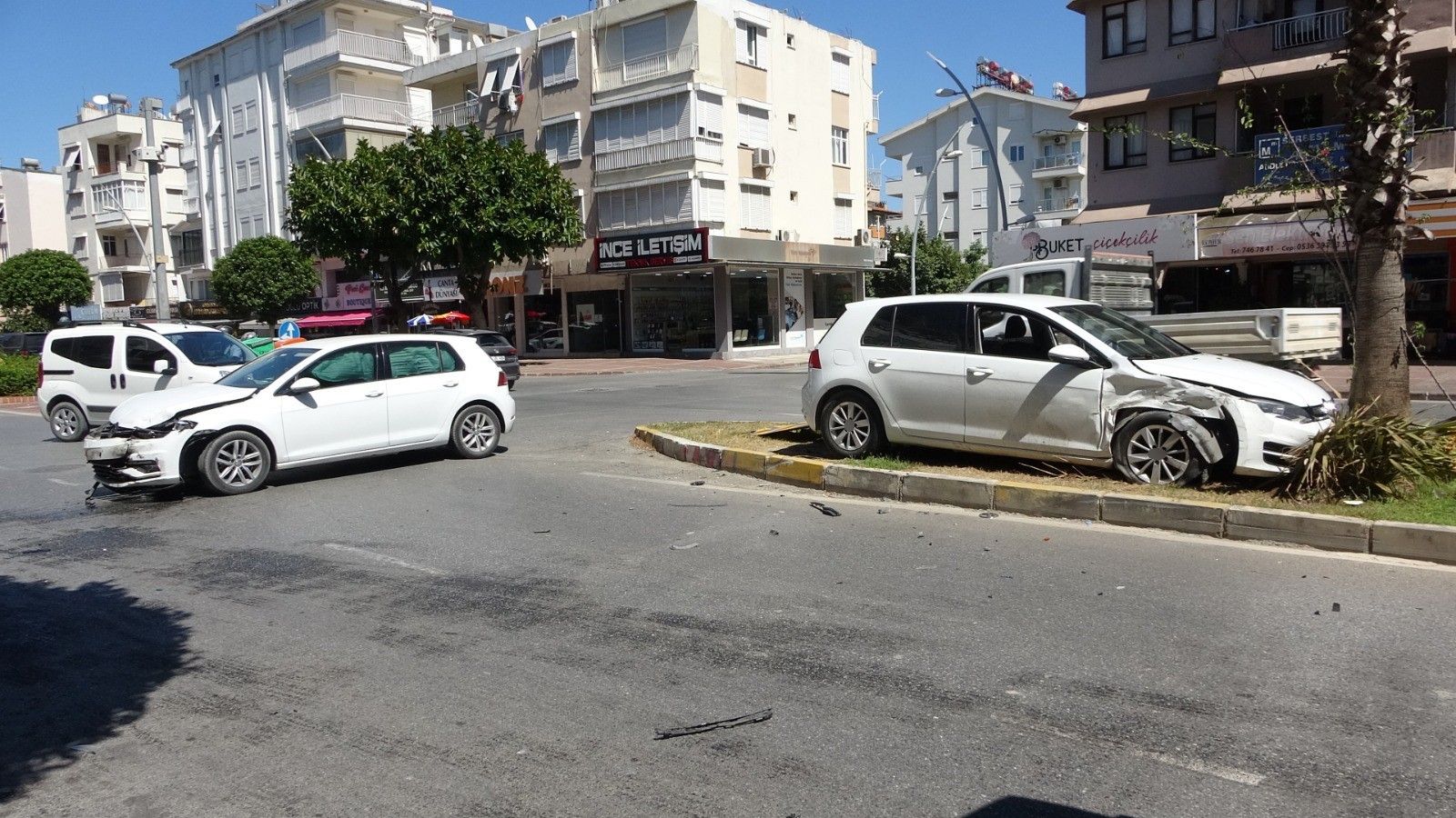 Antalya'da Aynı Yerde Kaza Bitmiyor! Seslerini Yükselttiler (3)