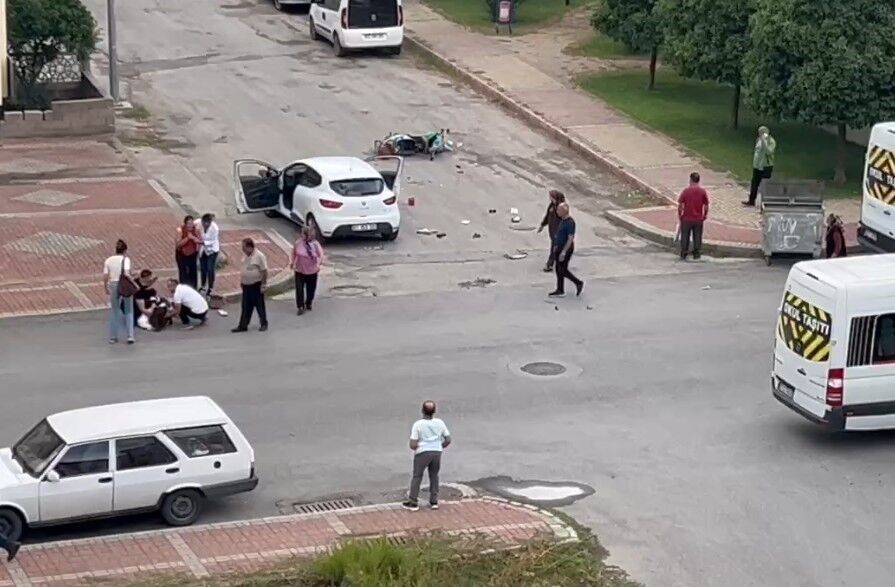 Antalya'da Otomobil Sürücüsü Gözyaşlarına Boğuldu (1)