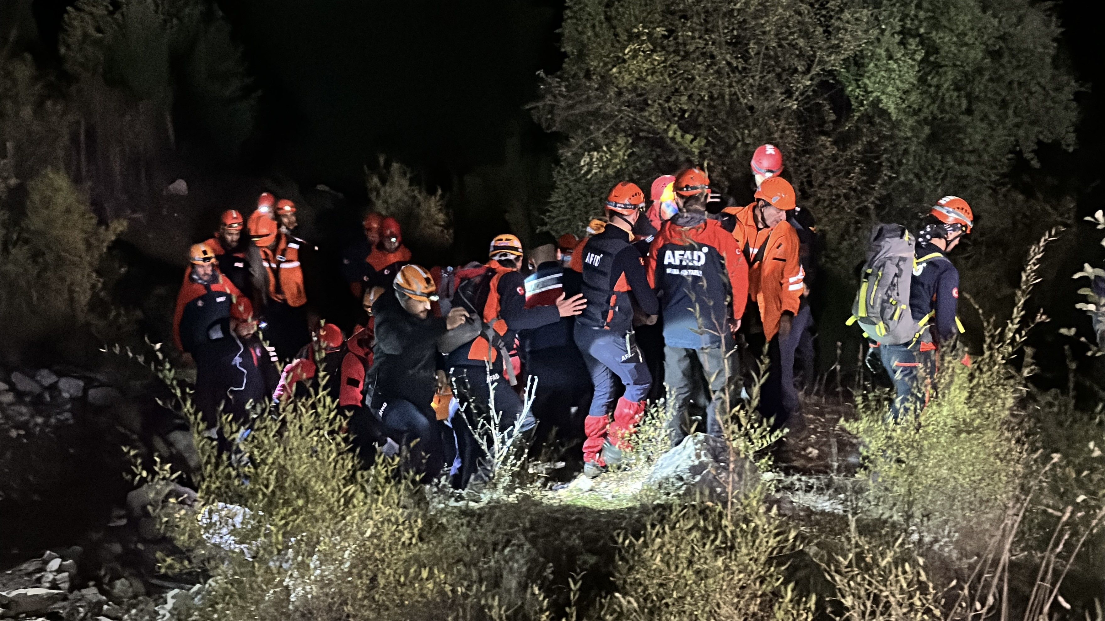 Antalya'dan Ekip Gitti! Isparta Yazılı Kanyon’dan Acılı Haber (4)