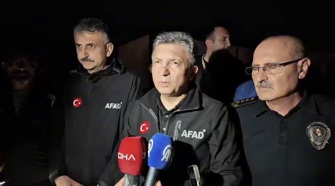 SON DAKİKA! Antalya’da hortum konteynerleri parçaladı: 4 işçi öldü