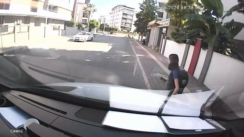Konyaaltı’nda Servis Kazasında Yüzde 100 Kusur Verilen 13 Yaşındaki Yasemin Için Aile Harekete Geçti! (1)