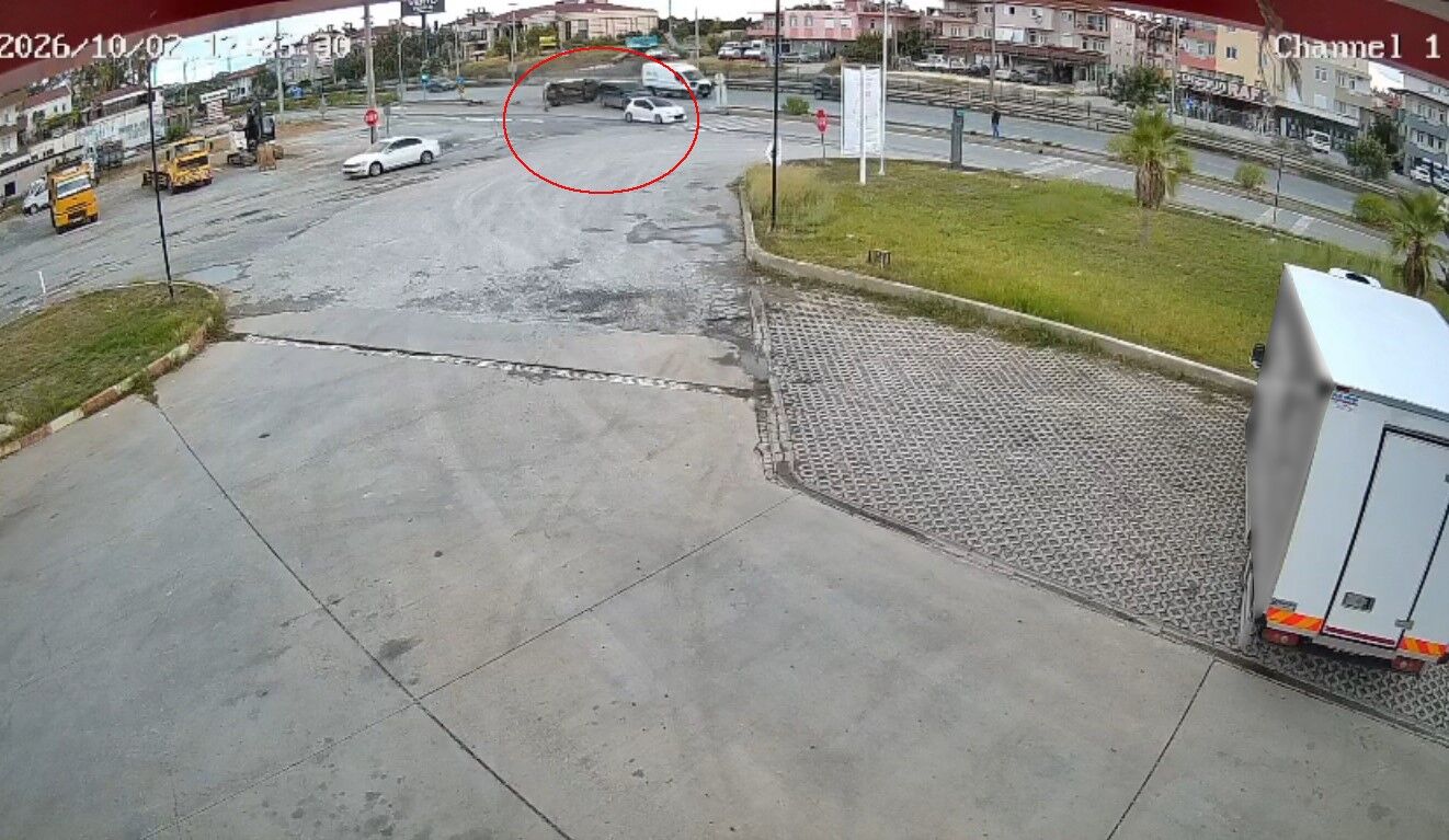 Manavgat Antalya D 400 Karayolu’nda Havada Taklalar Attı (2)