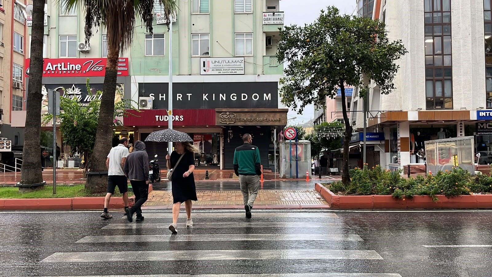 Meteorolojinin Uyarısı Tuttu! Alanya Gök Gürültüsüyle Uyandı (3)