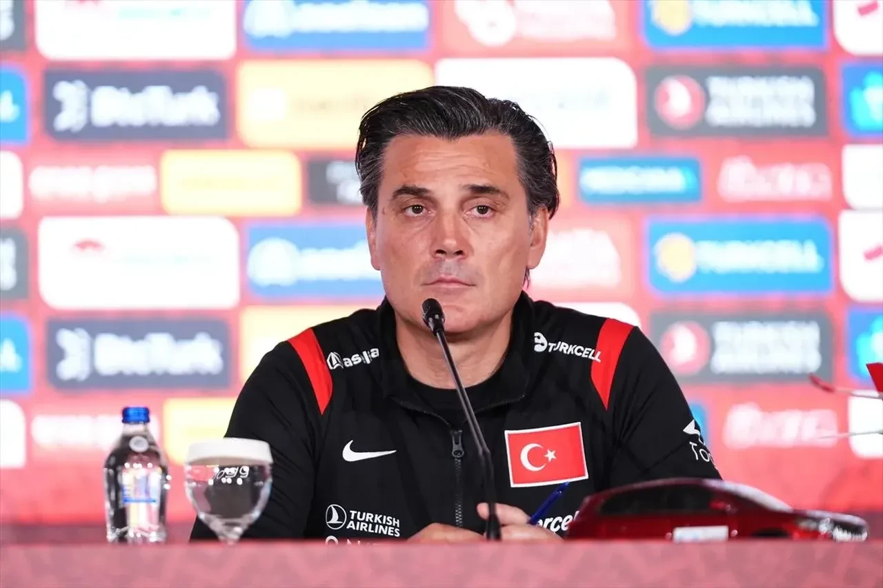 Montella Tazminati Ne Kadar Maasi Kac Euro Sozlesmesi Bitti Mi 3364326 202610091843 3