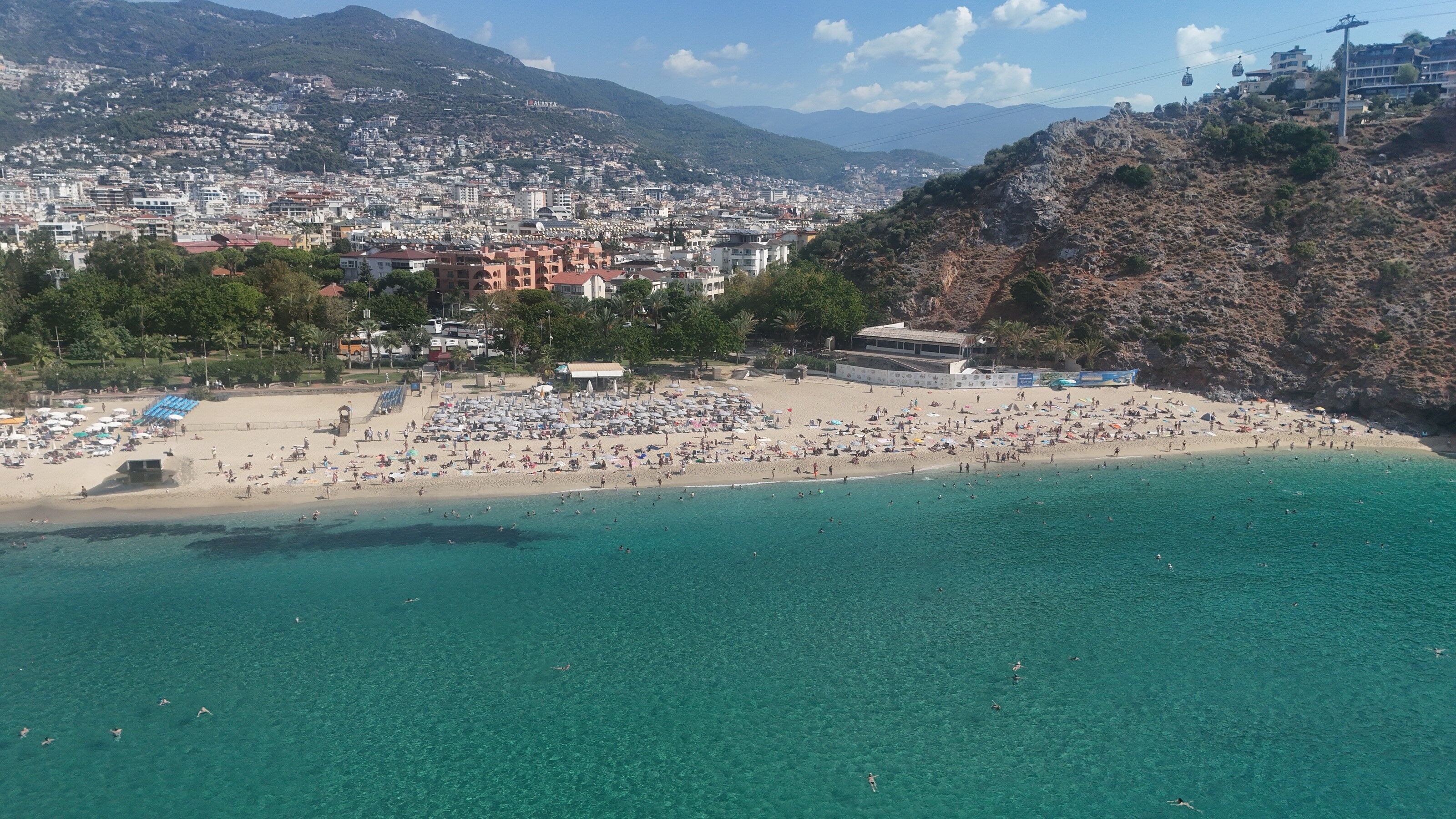 Türkiye Kışa Girerken Alanya’da Yaz Bitmiyor (1)