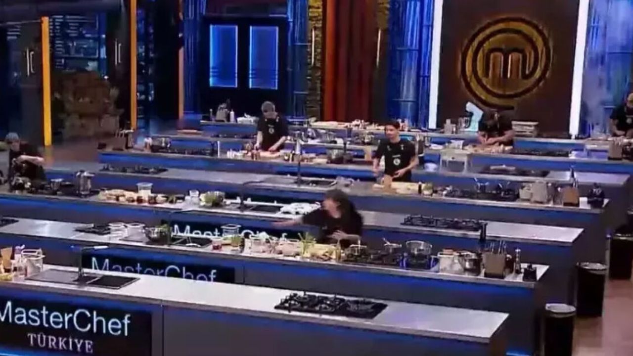 MasterChef Türkiye dokunulmazlık oyununda hangi takım kazandı? MasterChef Türkiye dokunulmazlık oyununda hangi takım kazandı?
