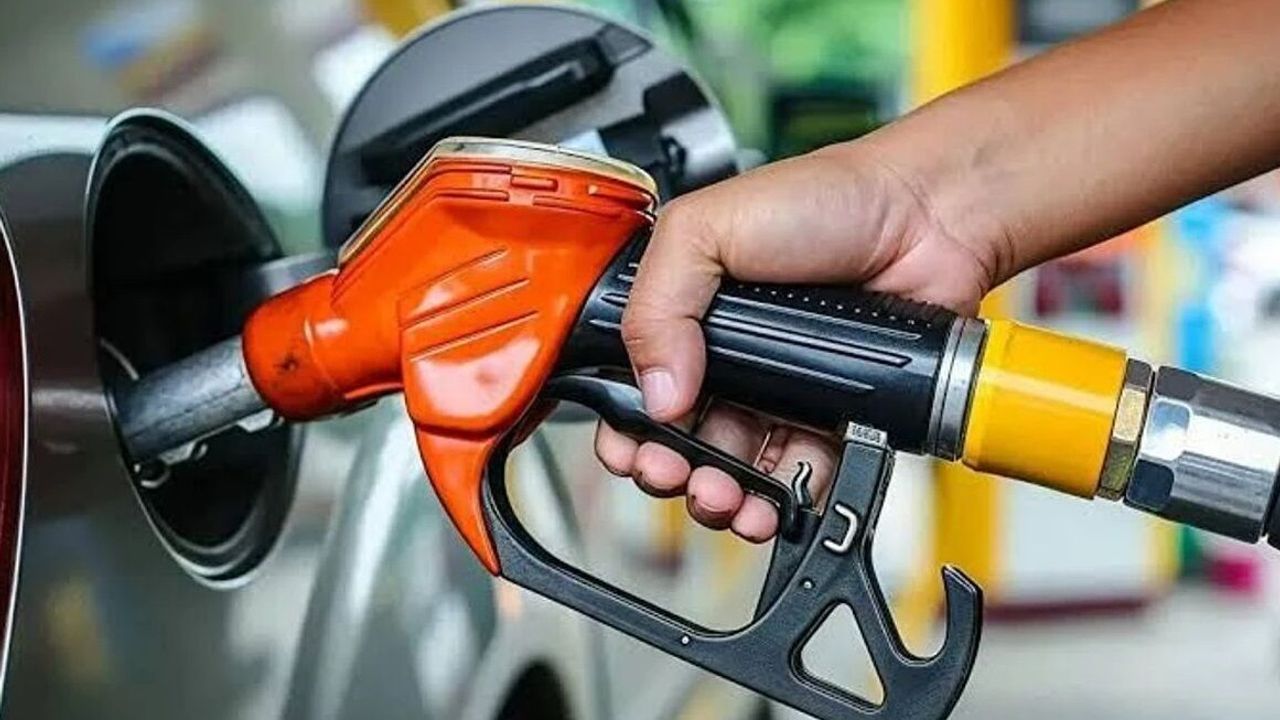 Akaryakıt fiyatları bu gece fırlayacak! Mazot ne kadar olacak?