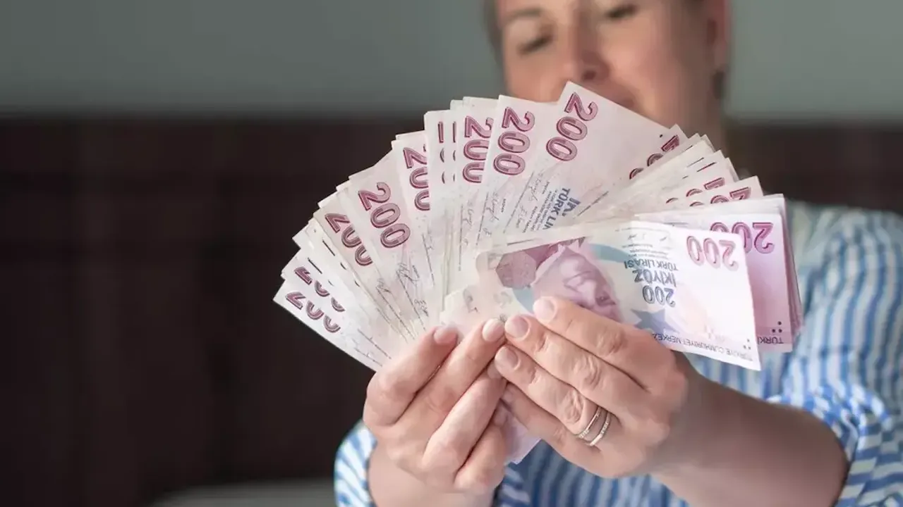 Emekli ve Memur zammı ne zaman? İşte 4 aylık hesaplama