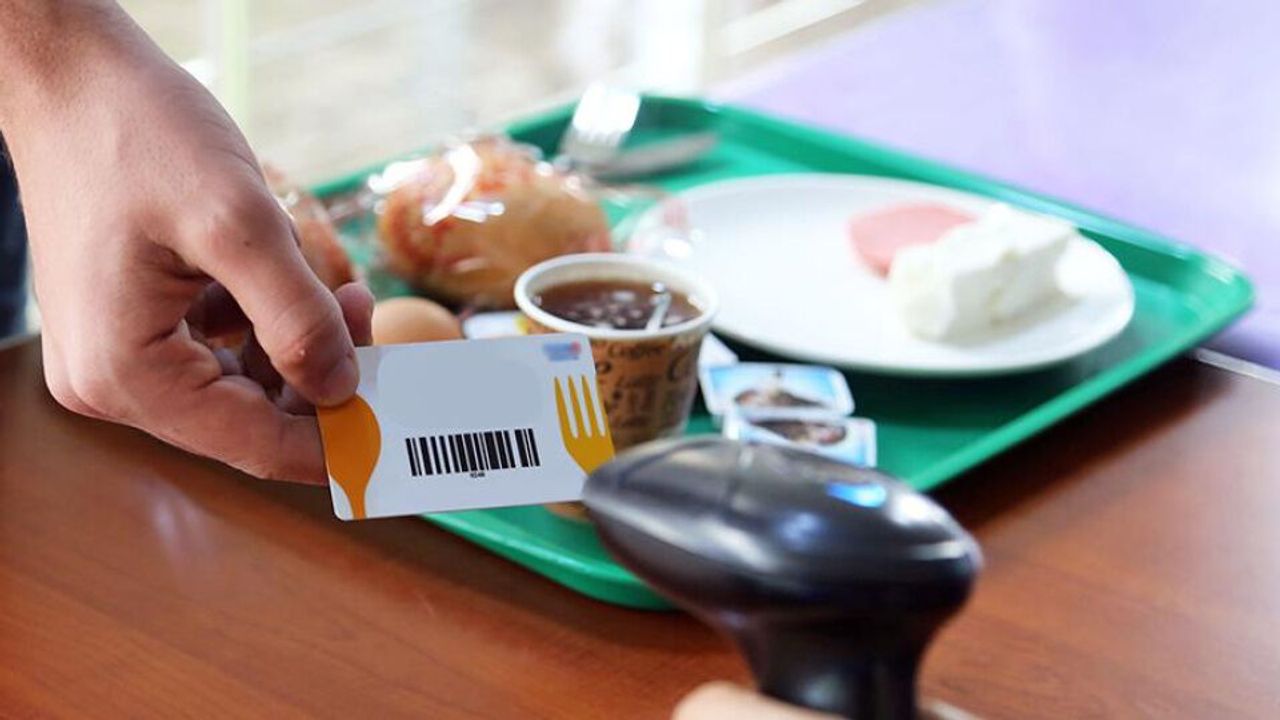 SGK’dan yemek düzenlemesi! Günlük 300 TL sınırı