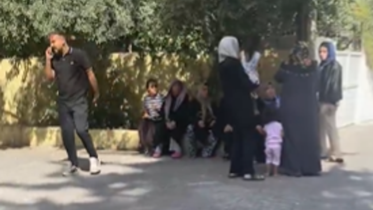 Şanlıurfa depreminin ardından halk sokağa indi