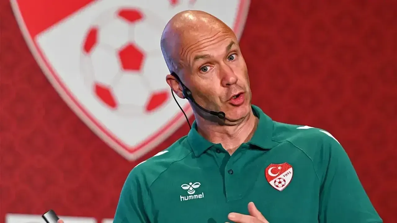 Anthony Taylor nereli, kaç yaşında? İşte kariyeri
