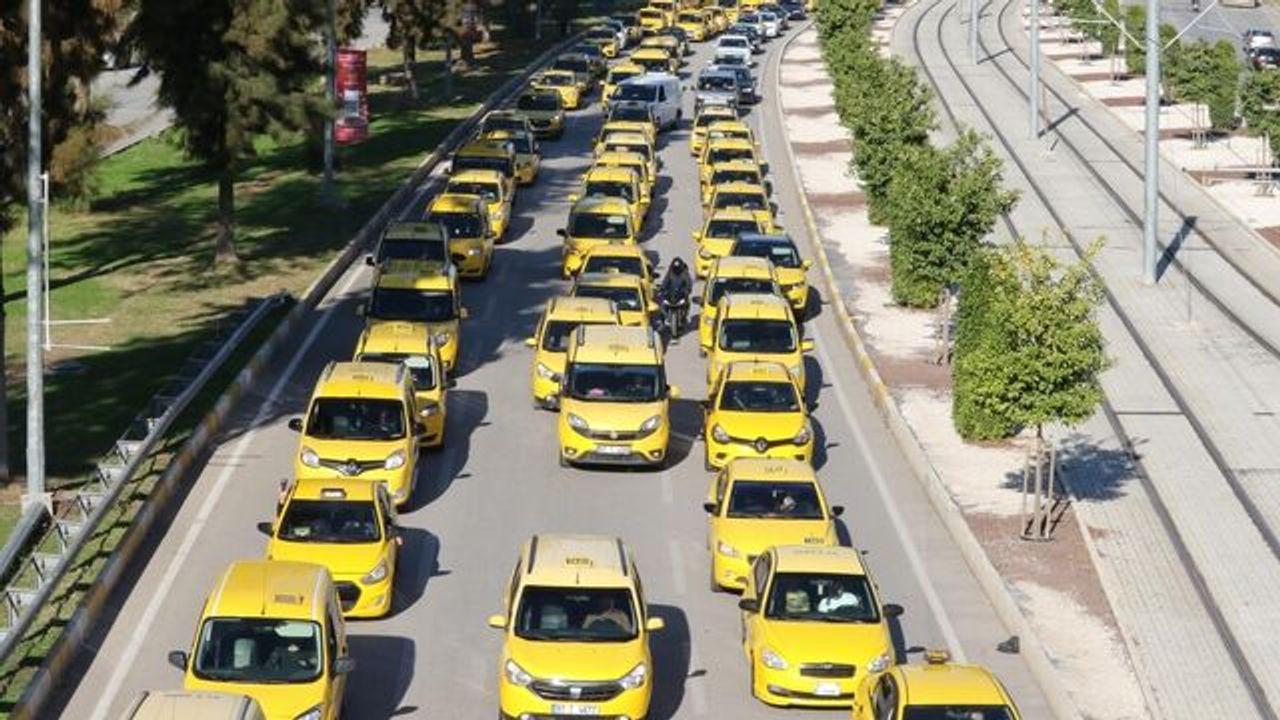 Antalya'da taksiciler eyleme çıktı! 2 bin taksici... - Alanya Haber -  Alanya Son Dakika Haberleri