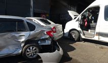 Antalya’da kontrolden çıkan araç dehş*t saçtı