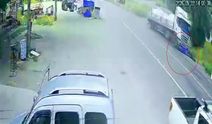 Yeni aldığı motosikletiyle kamyonun önünde sürüklenerek hayatını kaybetti