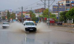 Antalya'da bir kilometre arayla iki mevsim